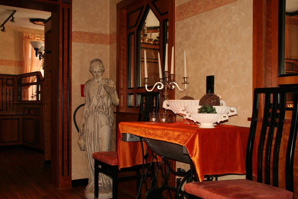 Restaurant Orakel Hotel Oberstenfeld Luaran gambar