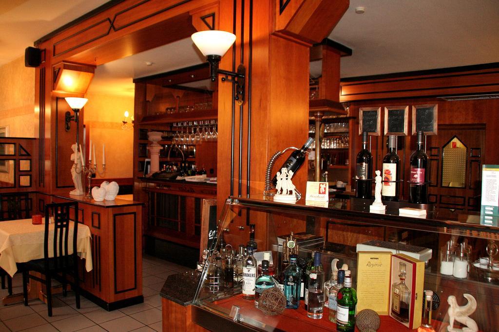 Restaurant Orakel Hotel Oberstenfeld Luaran gambar